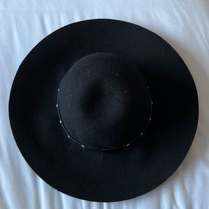 🦋 3 for $20 Charlotte Russe Floppy hat